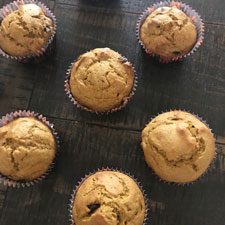 easy-pumpkin-chocolate-chip-muffins